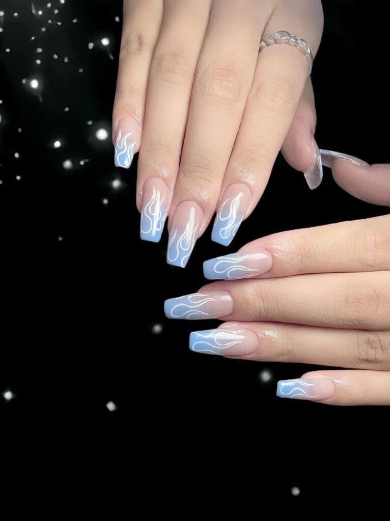 20+ mẫu nail ngọn lửa độc đáo, cá tính cực cháy cho nàng phá cách 17 Mau Mong Ngon Lua Dep 766x1024