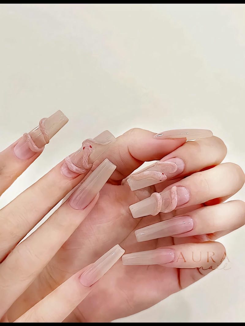 40+ Mẫu Nail Con Rắn Đẹp – Quyến Rũ, Cá Tính Và Thần Bí 17 Mau Mong Ran Noi Tone Thach Don Gian (1)