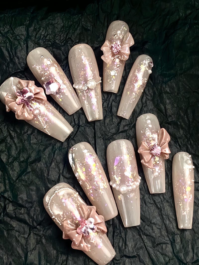 20+ Mẫu Nail Sinh Nhật Đẹp Nhất 2025 Bạn Không Nên Bỏ Lỡ 21 Mau Nail Sinh Nhat An Nhu Ket Hop Dinh No