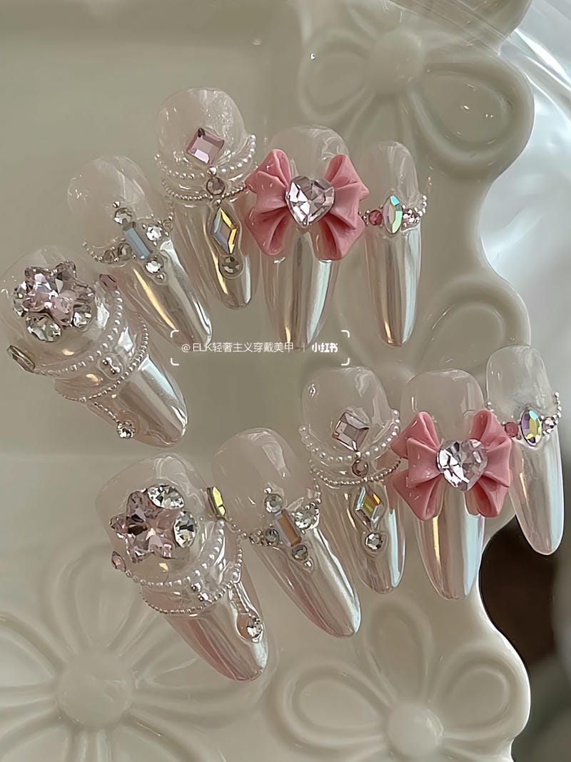 20+ Mẫu Nail Sinh Nhật Đẹp Nhất 2025 Bạn Không Nên Bỏ Lỡ 23 Mau Nail Sinh Nhat Gan No Cho Cac Nang Banh Beo