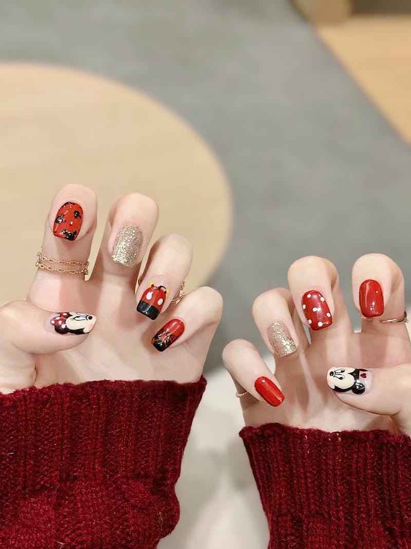 59+ mẫu nail chuột Mickey dễ thương, nổi bật cho nàng mê hoạt hình 13 Nail Mickey Xinh Xan Dep