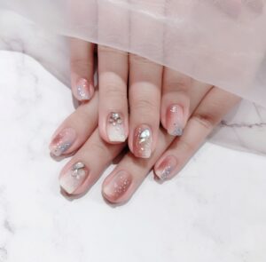 Mẫu Nail Vỏ Sò Ngọc Trai: 30+ Thiết Kế Sang Trọng Cho Nàng 10 Mau Nail Vo So Ngoc Trai (1)