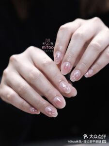Mẫu Nail Vỏ Sò Ngọc Trai: 30+ Thiết Kế Sang Trọng Cho Nàng 5 Mau Nail Vo So Ngoc Trai (11)