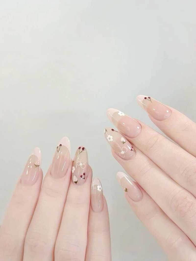 50+ Mẫu nail Tay kỷ yếu hot trend đẹp nhất năm 2025 2 Nail Ky Yeu 20