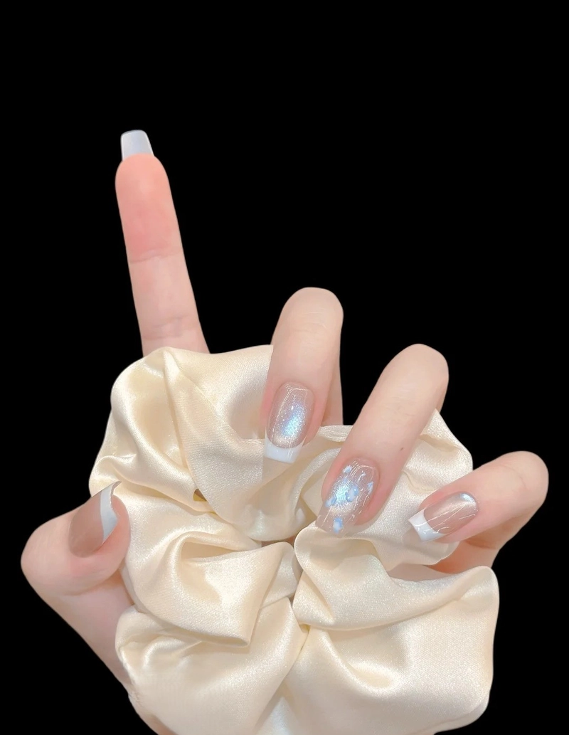 30 Mẫu nail xanh dương pastel nhẹ nhàng cho nàng bánh bèo 17 Nail Xanh Duong 20