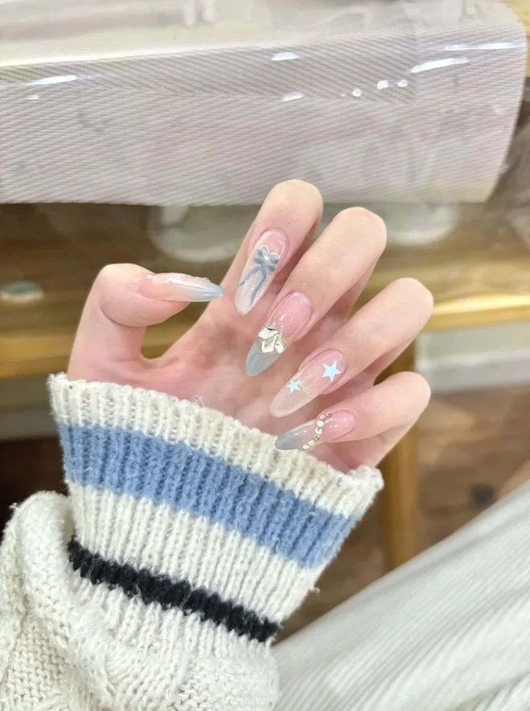 30 Mẫu nail xanh dương pastel nhẹ nhàng cho nàng bánh bèo 22 Nail Xanh Duong 8 768x1030