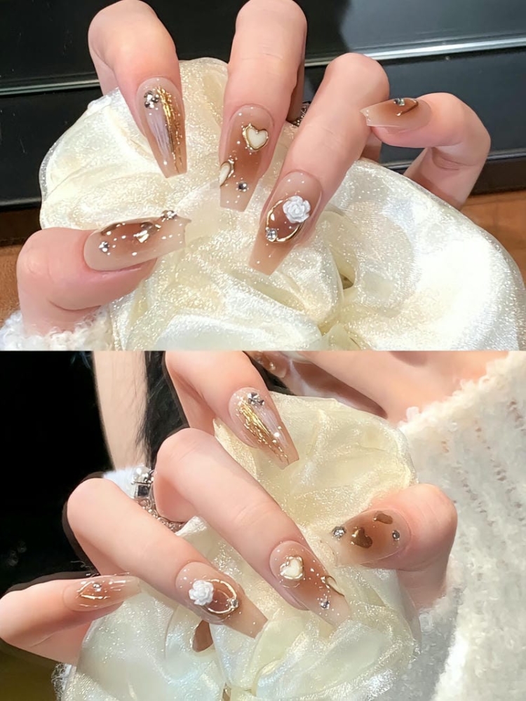 Top những mẫu nail móng thang vuông hiện đại sắc sảo, tôn dáng tay 13 Mau Mong Thang Dinh Hoa Dep