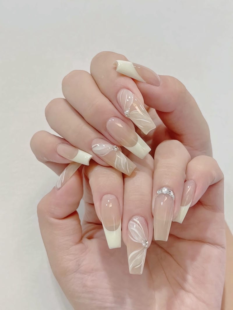 Top những mẫu nail móng thang vuông hiện đại sắc sảo, tôn dáng tay 4 Mau Mong Thang Vuong Desgin Dep Nhe Nhang