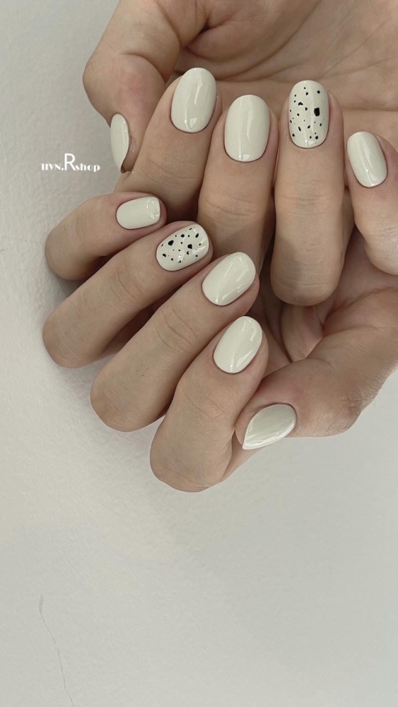 30+ mẫu nail trứng cút độc lạ sáng tạo cho các chị em 4 Mau Nail Trung Cut Mau Trang Xinh Xan