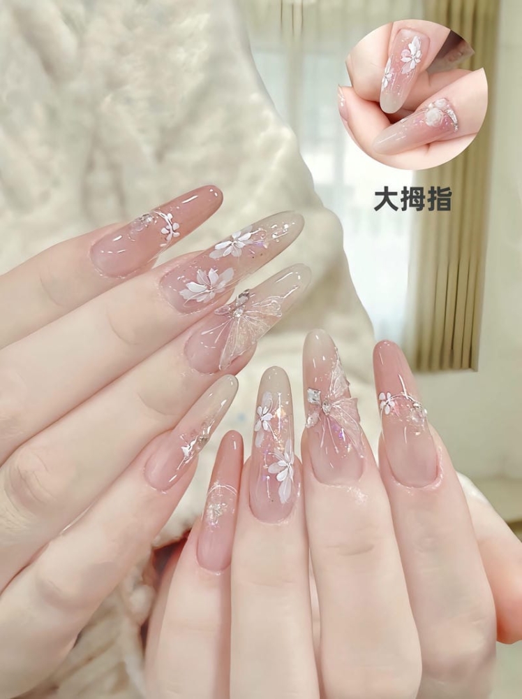 Top 25 mẫu nail bướm vẽ xinh đẹp, quyến rũ và ấn tượng 15 Mau Nail Ve Buom Form Tron Dai Dep