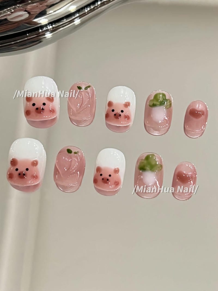 Gợi ý các mẫu nail hình con heo ủn ỉn xinh xắn, đáng yêu 14 Mau Nail Ve Con Heo Don Gian Dep