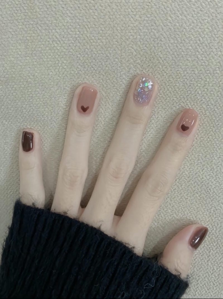 Bộ Sưu Tập Mẫu Nail Trái Tim Đơn Giản Và Đẹp Mê Hồn Cho Các Nàng 5 Mau Nail Ve Trai Tim Mix Nhu Sang Tay