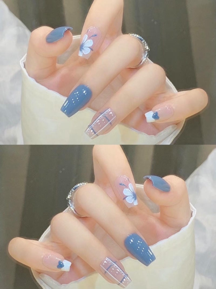 20+ Mẫu nail màu xanh coban sành điệu sang chảnh cho các nàng 9 Mau Nail Xanh Coban Dep