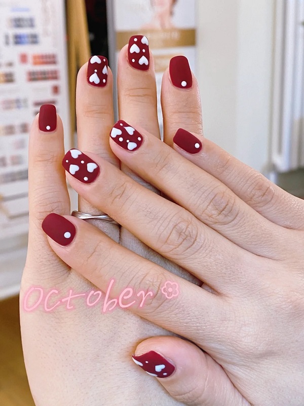 🌺 Mẫu Nail Đỏ Trắng – Sự Kết Hợp “Cháy Phết” Cho Mọi Phong Cách 🌺 5 Nail Do Trang Voi Hoa Tiet Ke Soc Doc Dao