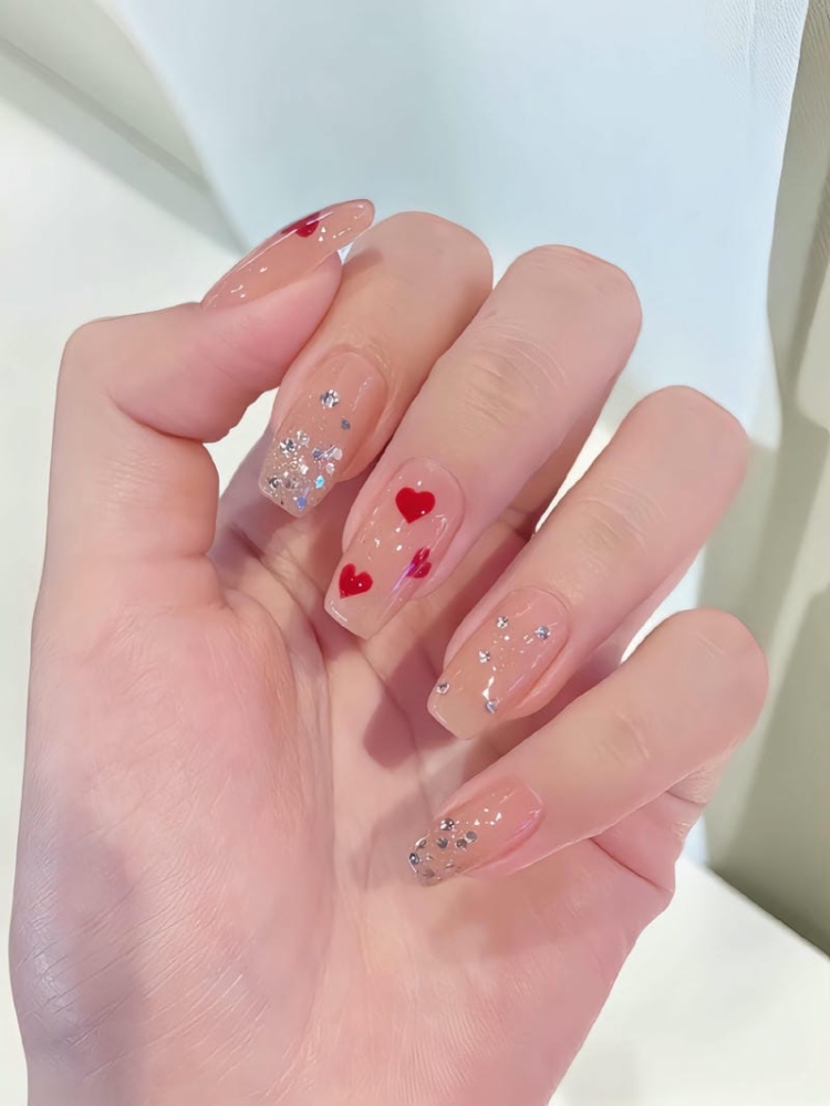 Bộ Sưu Tập Mẫu Nail Trái Tim Đơn Giản Và Đẹp Mê Hồn Cho Các Nàng 15 Nail Trai Tim Don Gian Sang Tay