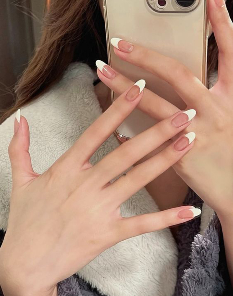 Những Mẫu Nail Đẹp Đơn Giản 2025 Mau Nail Dep Sang Chanh 27 Jpg 1702537666 14122023140746
