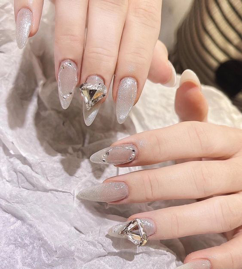 Những Mẫu Nail Đẹp Đơn Giản 2025 Mau Nail Dep Sang Chanh 3 Jpg 1702536375 14122023134615
