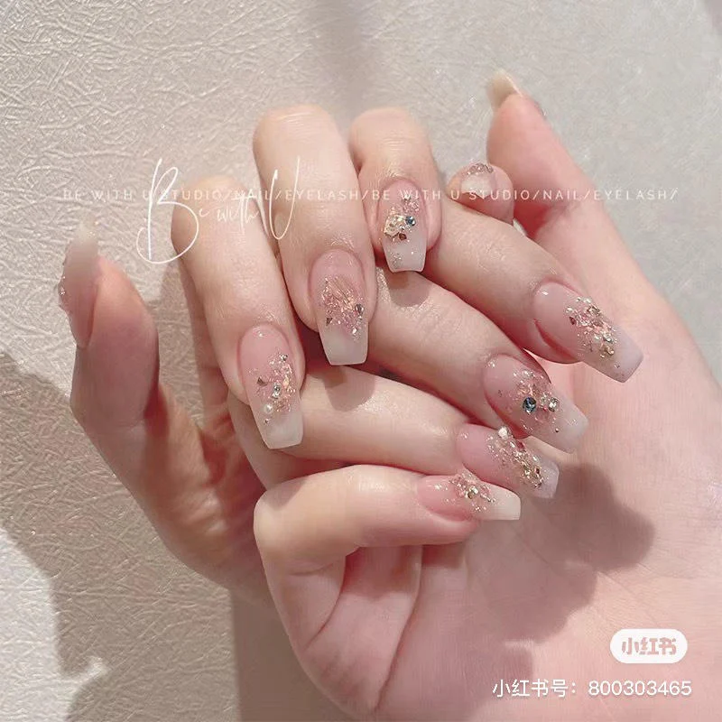 Những Mẫu Nail Đẹp Đơn Giản 2025 Mau Nail Dinh Da 4 96ac12def1574bf2a1427b7e9182f93e