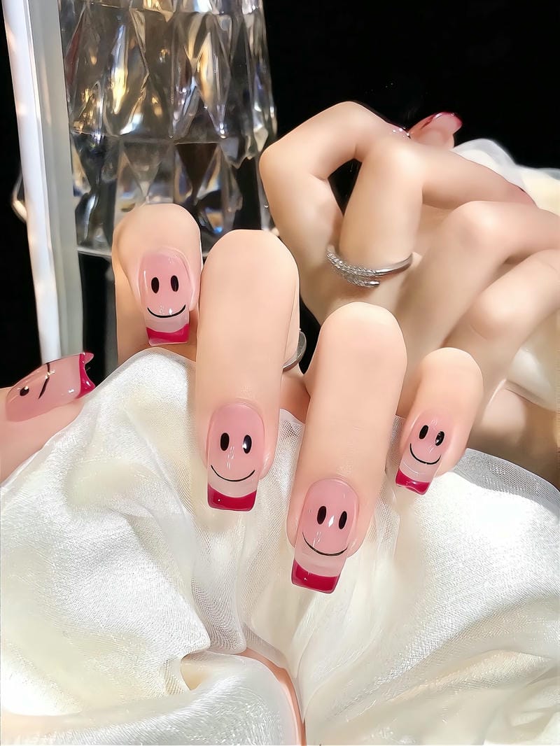 Mau Nail Mat Cuoi Ket Hop French Dau Mong Hong