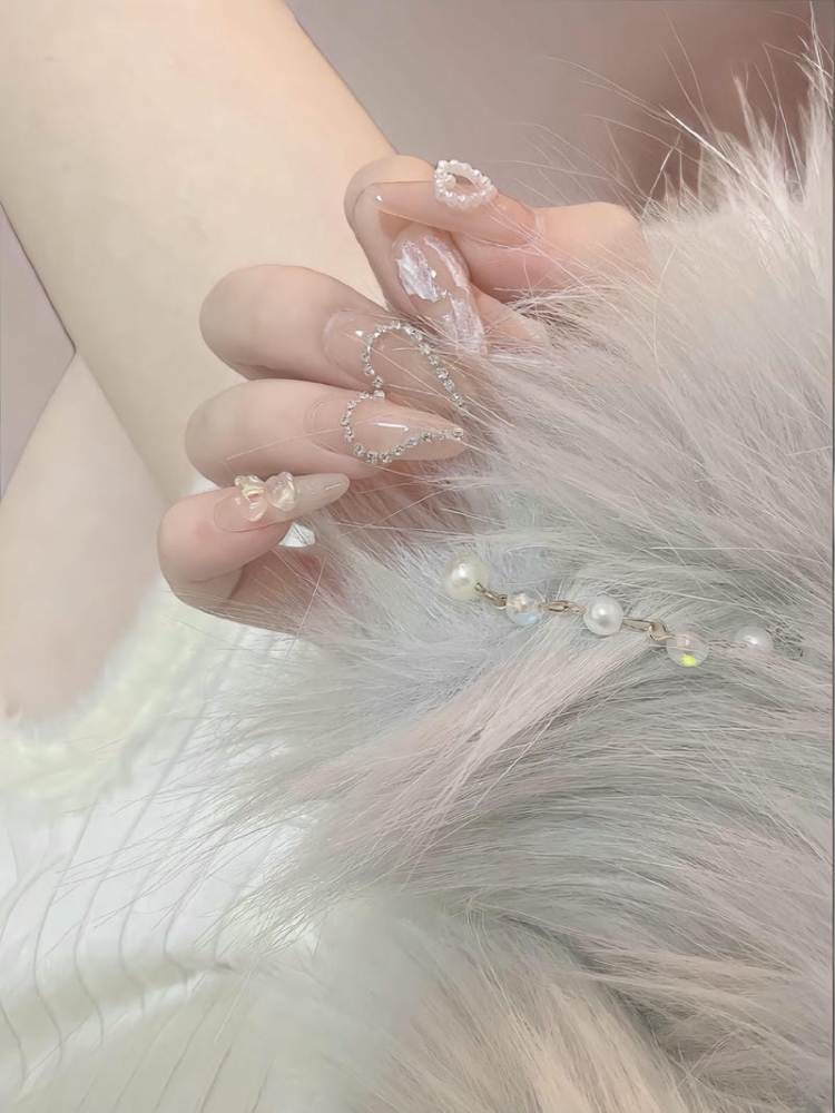 Nail Dinh Da Hinh Trai Tim Sang Chanh