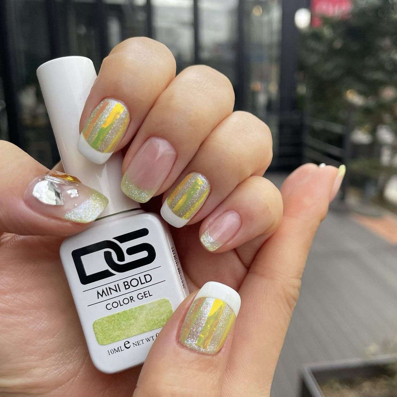Bộ nail xanh ngọc bích đính đá lộng lẫy
