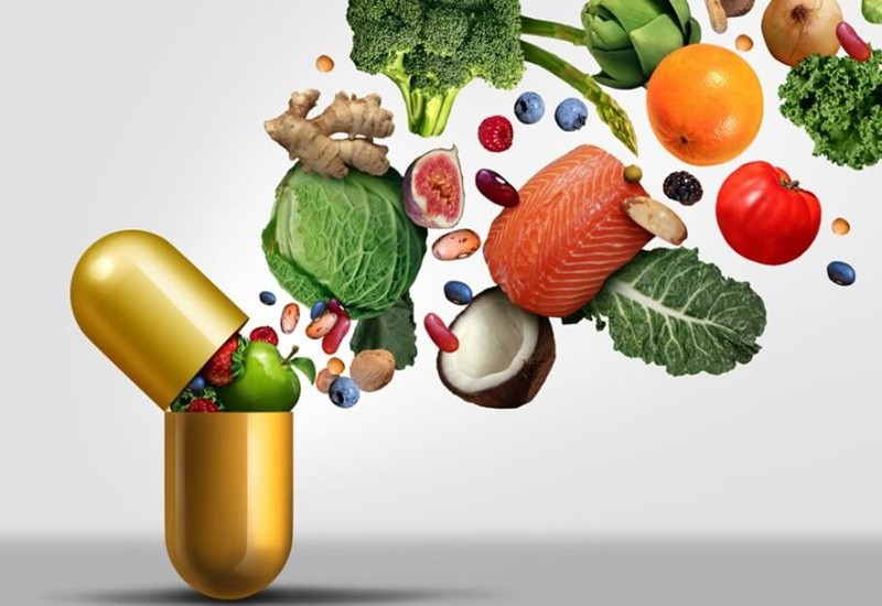 Bổ sung vitamin và khoáng chất cần thiết giúp phòng ngừa móng tay bị lõm lỗ nhỏ