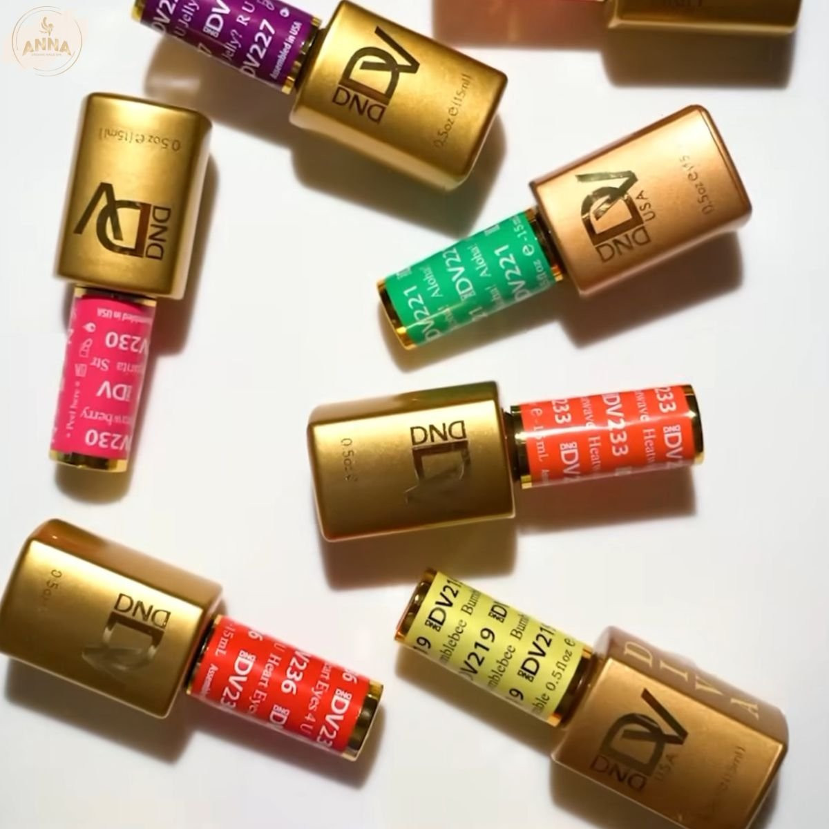 Bộ sưu tập màu sắc sơn móng tay tự nhiên đa dạng