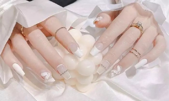 Các dịch vụ làm đẹp móng chân và chi phí