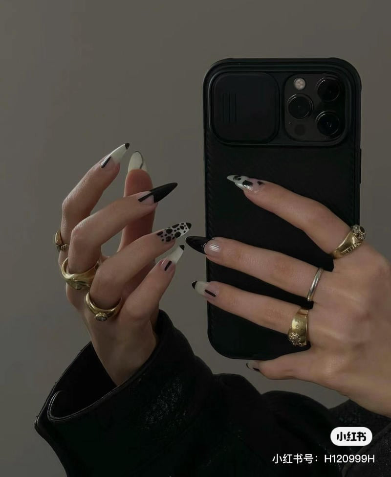 Các mẫu móng tay đẹp dài sáng tạo và độc đáo