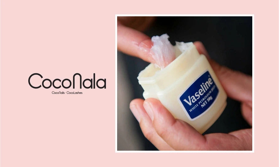 Cách dưỡng móng tay dài và cứng bằng vaseline