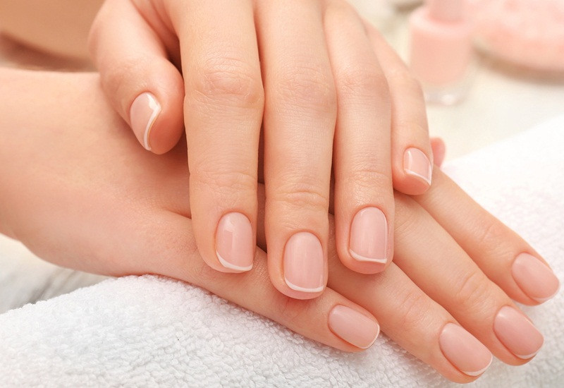 Cách vệ sinh để giảm tình trạng móng tay bị sưng