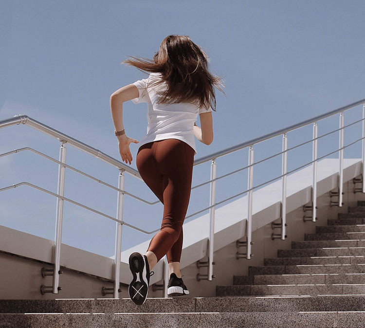Chăm sóc và phục hồi móng chân sau chấn thương bằng cách tập luyện đúng cách