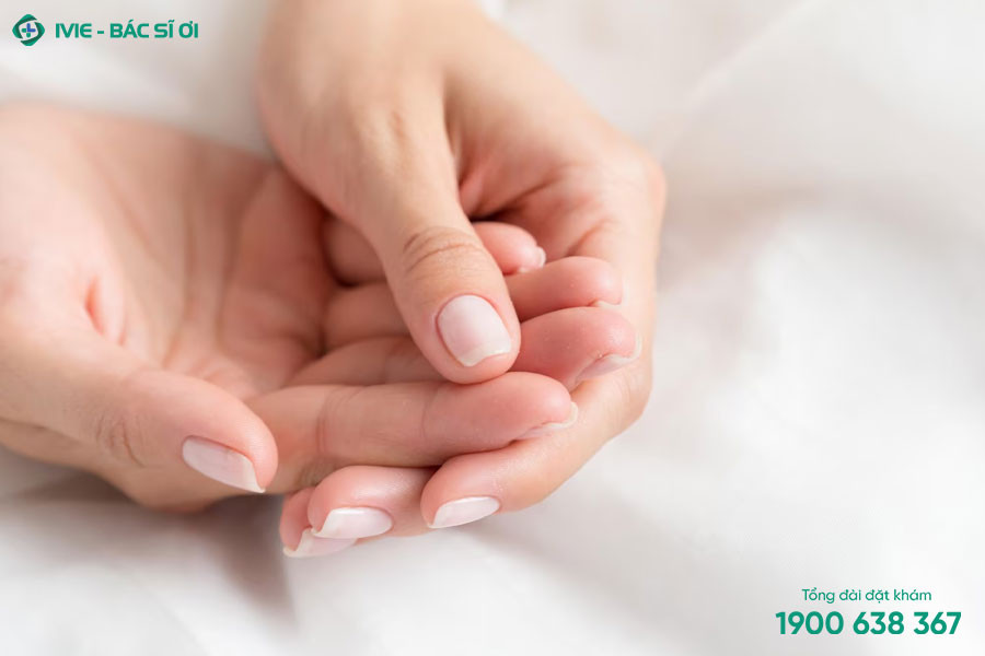 Chấn thương móng tay gây sọc đen và khả năng tự phục hồi