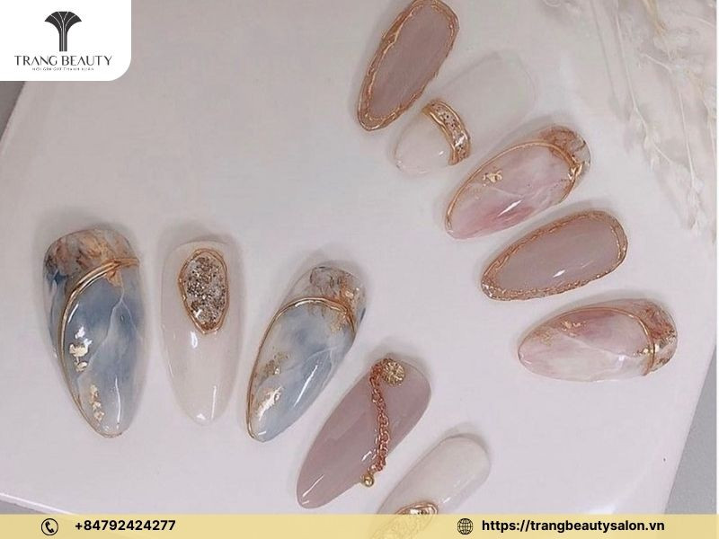 Cơn sốt của nail chân xà cừ vân đá trong giới làm đẹp móng
