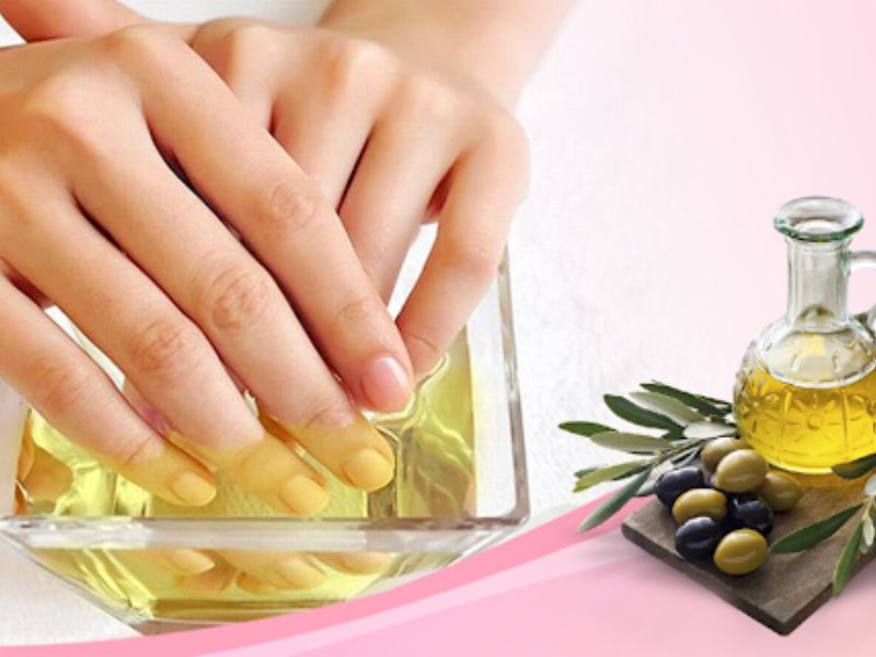 Dầu olive giúp làm cứng móng tay chắc khỏe
