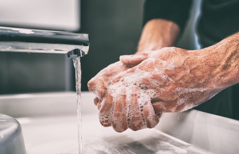 Giữ vệ sinh phòng ngừa khoé móng tay bị sưng đau có mủ hiệu quả