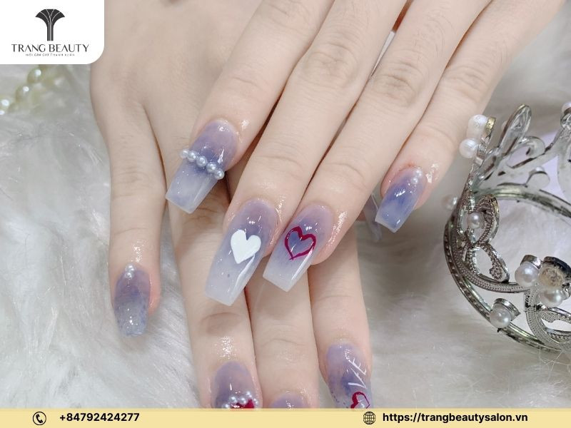 Kem dưỡng có thể ảnh hưởng đến màu sơn gel