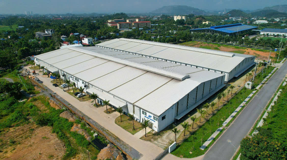 Công Ty TNHH Sơn Móng Tay Beyond The Peak: Tiên Phong Ngành Nail Việt Khu vực pha chế và sản xuất sơn gel quy mô lớn tại Beyond The Peak