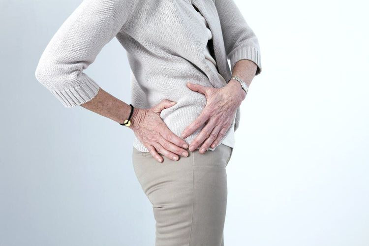 Lá cây lá móng tay tươi được sử dụng trong bài thuốc dân gian