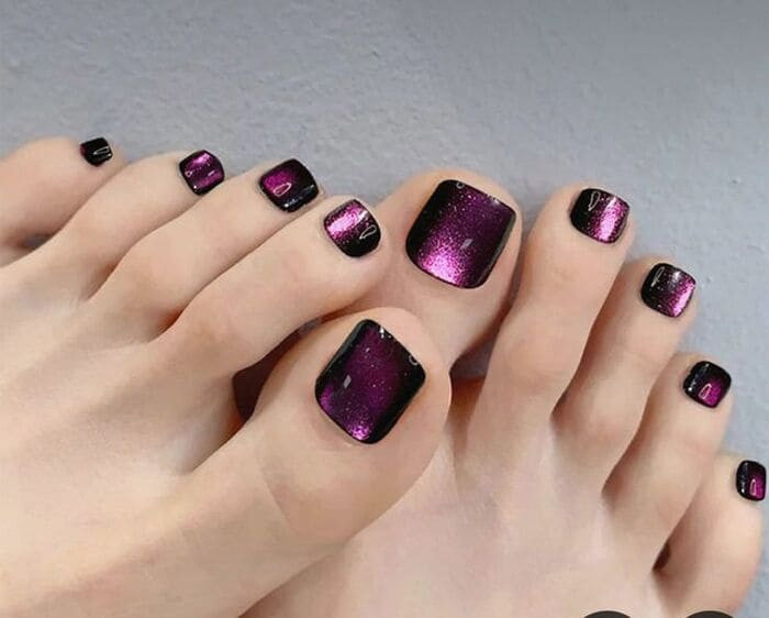 Mẫu móng chân mắt mèo kim cương ánh tím quyến rũ, nổi bật