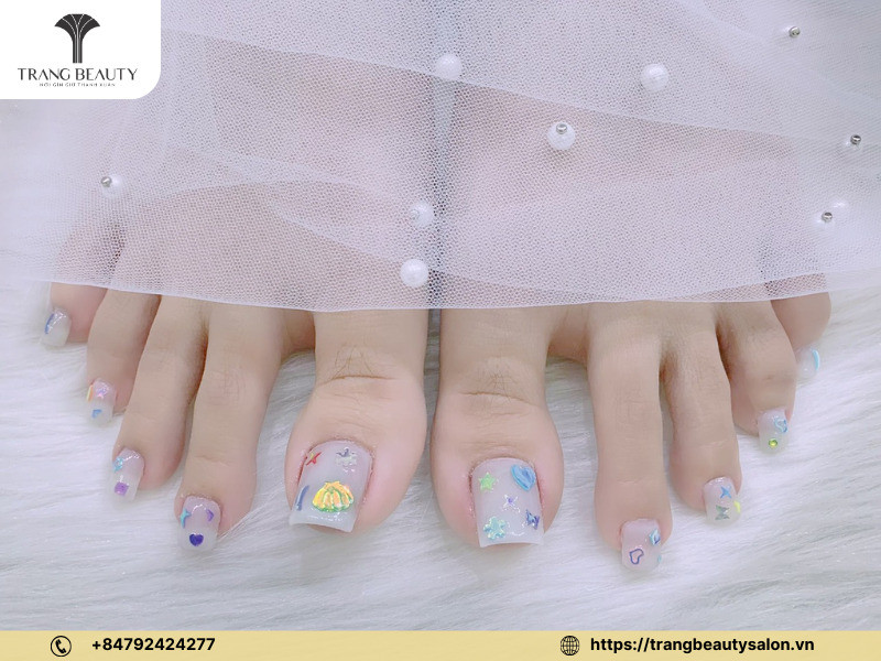 Mẫu móng chân vuông đẹp nhẹ nhàng màu pastel