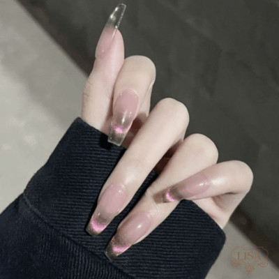 Mẫu móng tay đẹp màu hồng thạch gradient