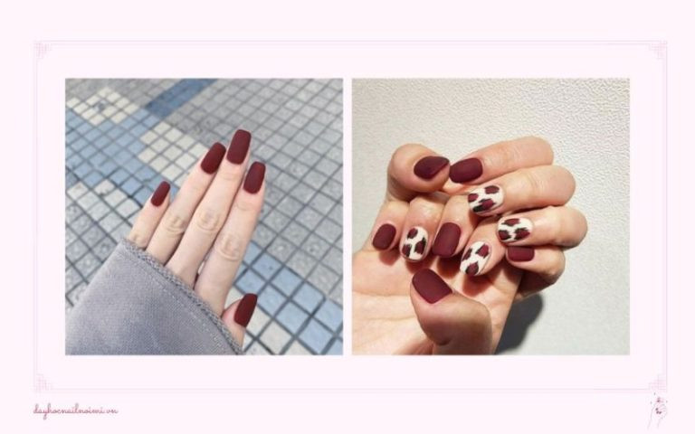 Mẫu móng tay đỏ lì làm sáng da tay, kết hợp với các phụ kiện bạc