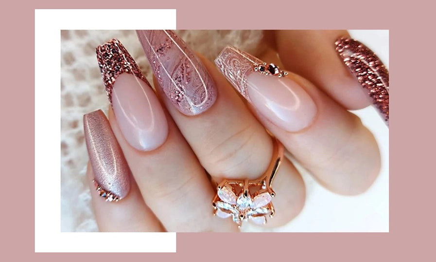 Mẫu móng tay giả dài đính đá lấp lánh và thời thượng