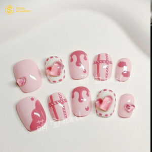 Mẫu móng tay trẻ em đẹp họa tiết kẹo ngọt kết hợp màu hồng rất xinh xắn