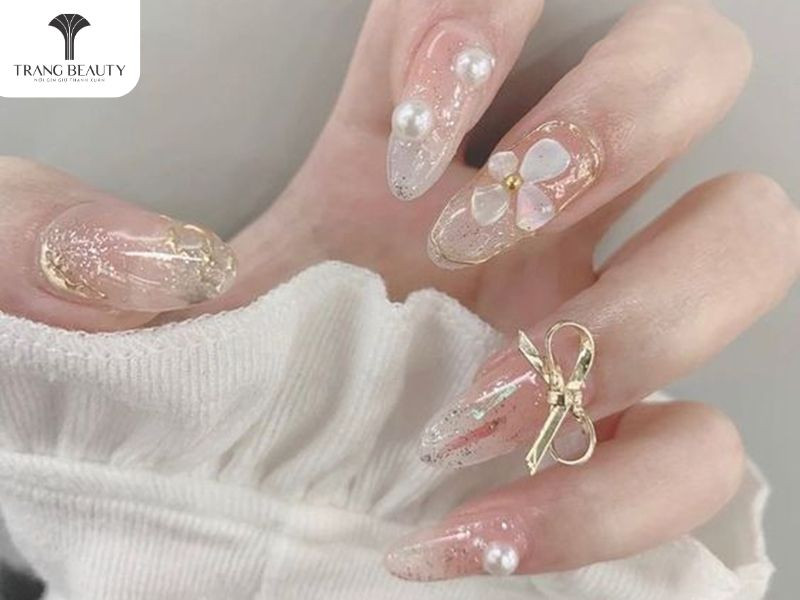 Mẫu móng tay vẽ nơ nổi bật dành riêng cho cô dâu