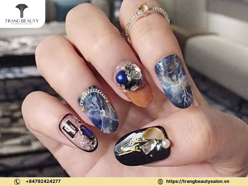 Mẫu móng tay xà cừ vân đá độc đáo