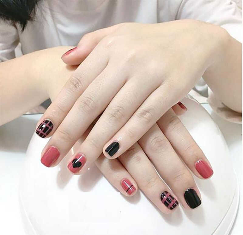 mẫu nail cô dâu đơn giản
