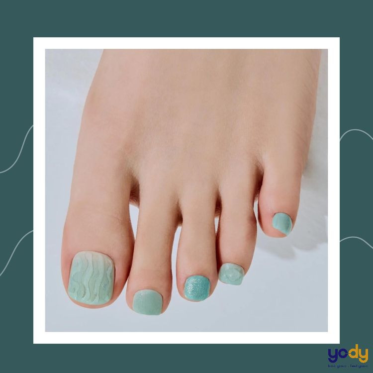 Mẫu nail Ombre xanh rêu độc đáo, ấn tượng