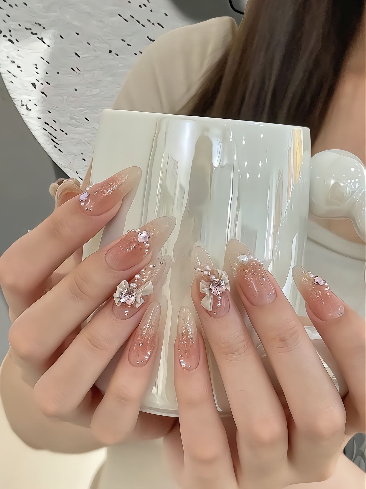 Mẫu nail tiểu thư mắt mèo tím hồng ánh nhũ lãng mạn